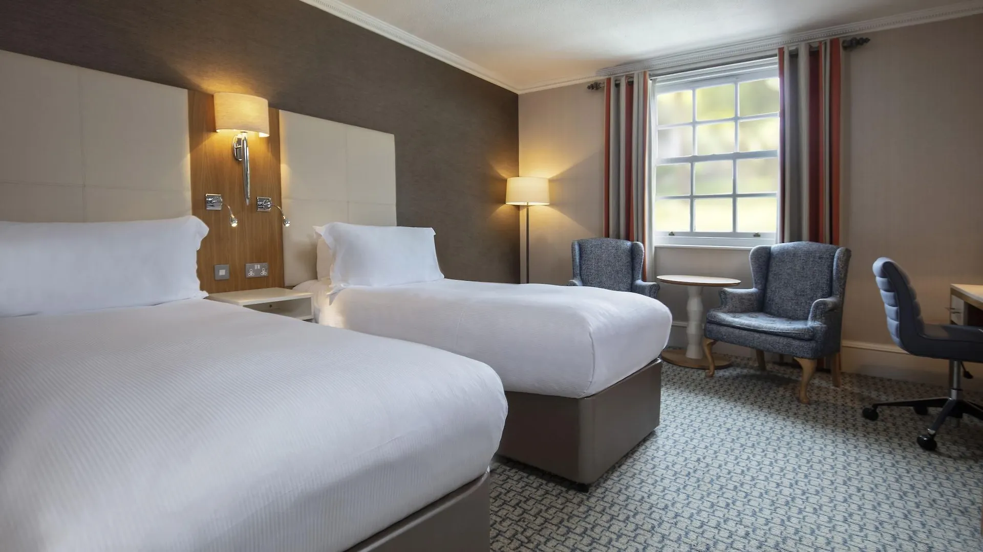 Oulton Hall Hotel, Spa & Golf Resort Leeds  Hotel Leeds (West Yorkshire)