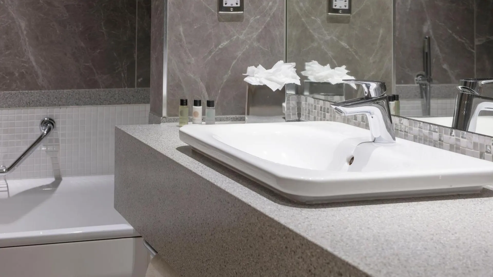 Oulton Hall Hotel, Spa & Golf Resort Leeds  Hotel